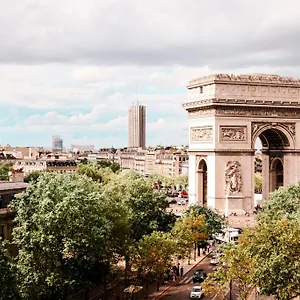 ***** Hotel Grand Champs-elysees France