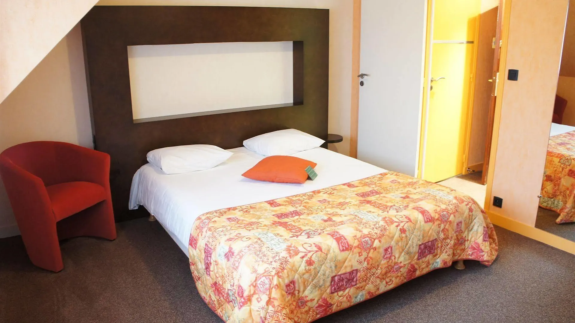 Logis Golfe Hotel Vannes Francia